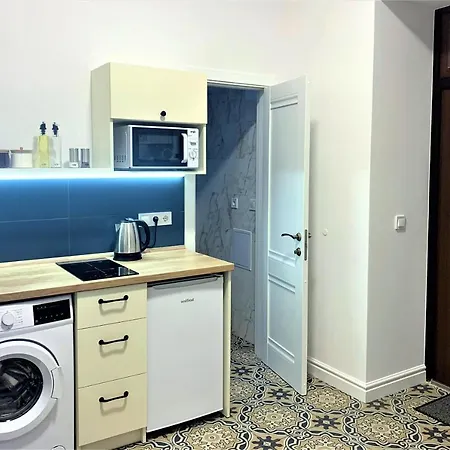 Iris On Popovich Lägenhet