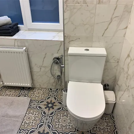 Iris On Popovich Lägenhet Lviv