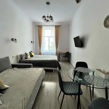 Iris On Popovich Apartman Lviv