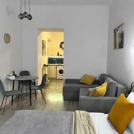 Iris On Popovich Apartamento *