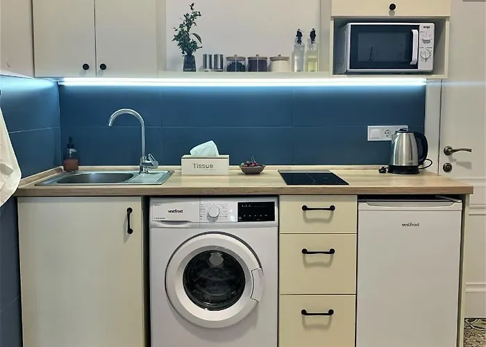 Iris On Popovich إلفيف